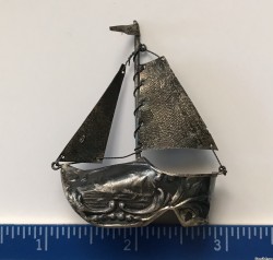 0D9CDE30-B8D1-4C20-A6B4-C1561A3CA80C